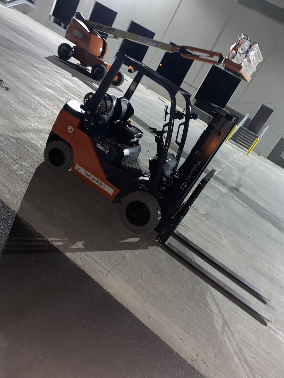 2022 TOYOTA 50-8FGU25