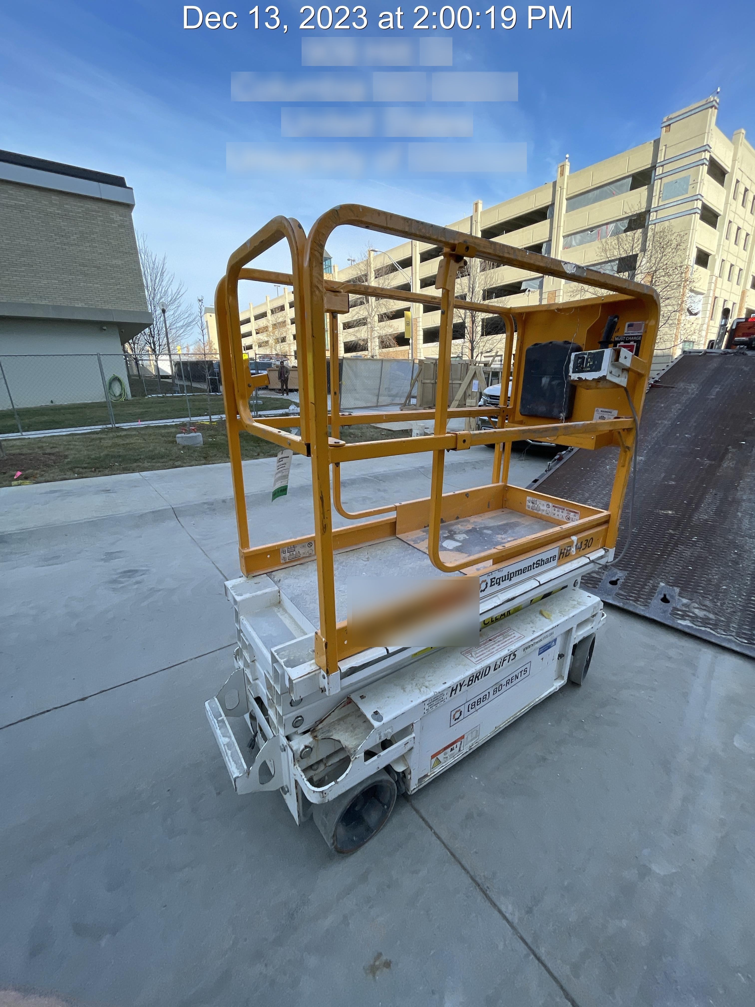 Custom Equipment HB-1430 <ul>
 <li>Hy-Brid Scissor Lift</li>
  <li>Platform capacity up to 670 lbs.</li>
  <li>Working height up to 20 ft</li>
  <li>Weighs under 1,700 lbs.</li>
  <li>Non-marking wheels </li>
</ul>