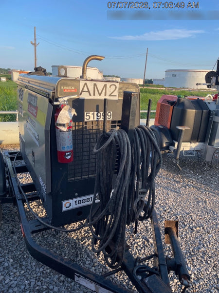2019 Lincoln Electric Vantage 322 Welder Ready-Pak 3, Two wheel trailer, Fender and Light kit, Cable Rack