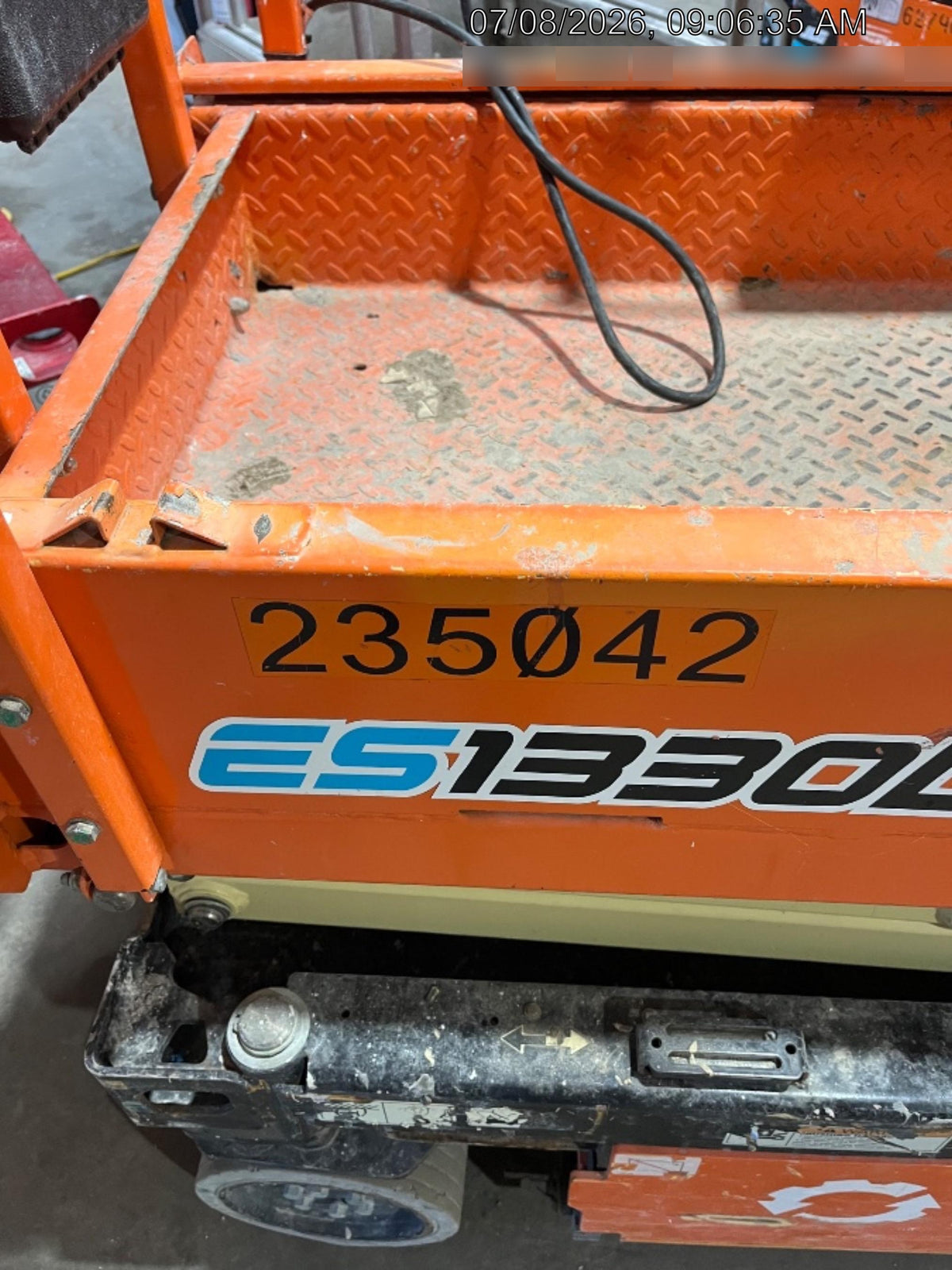 2022 JLG ES1330L