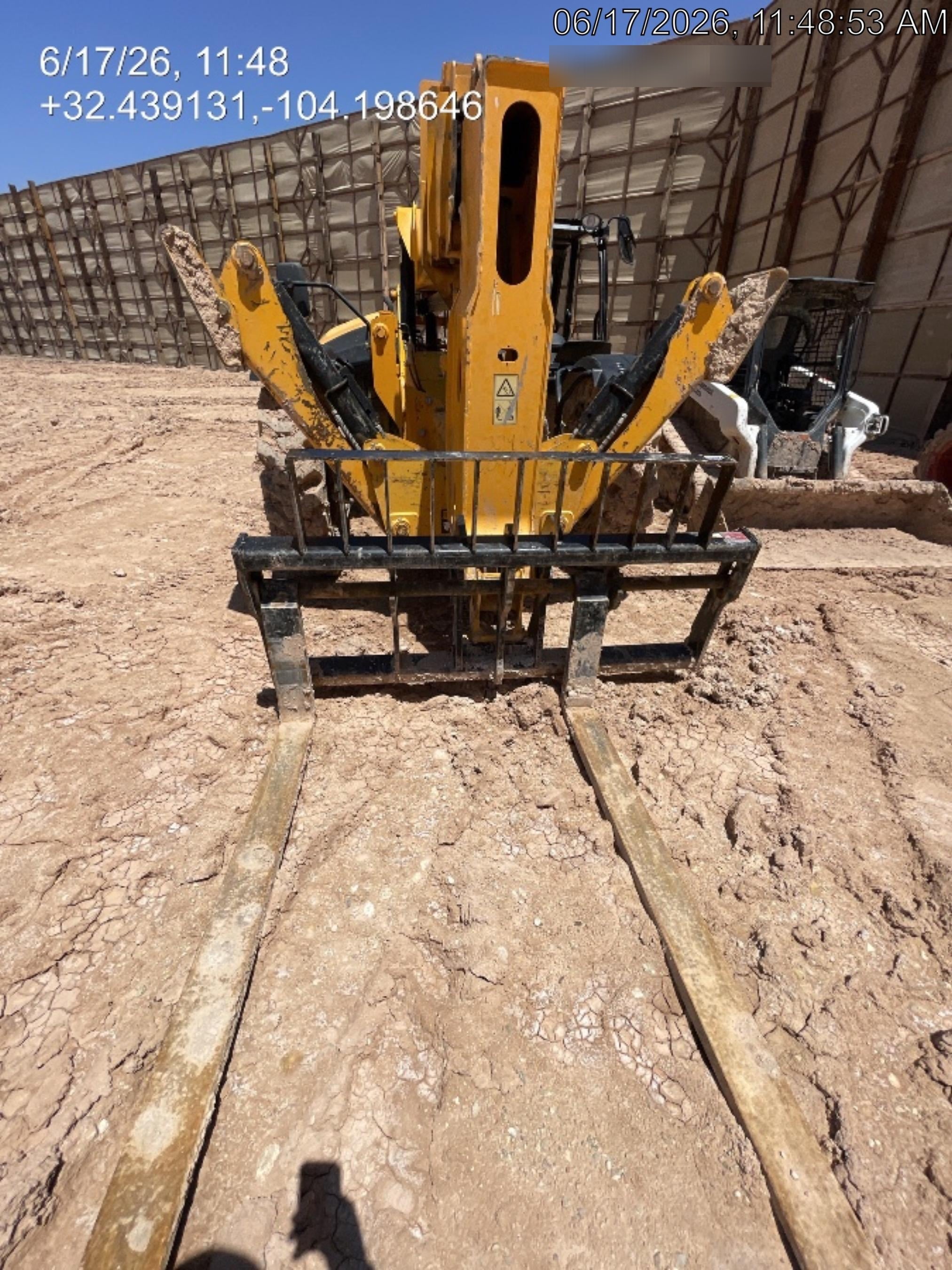 2022 JCB 510-56