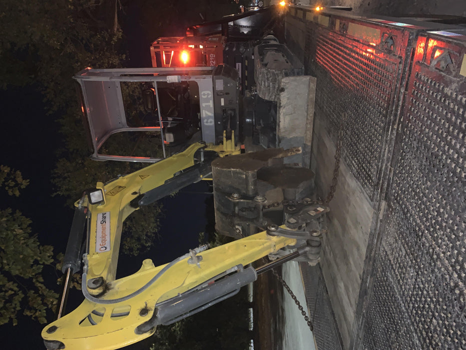 2017 Wacker Neuson EZ28 Wacker Neuson E0506-EZ28-MX - Track/LGD/CAN/VDS/12, 18, 24" Buckets