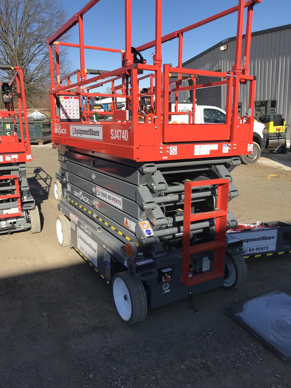 2021 Skyjack SJ4740 Hyd Drive, Sld NM Tires, DBcns, EST