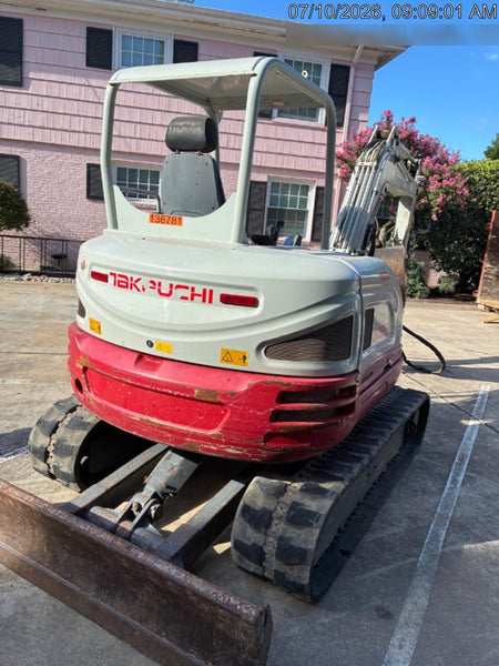 2021 TAKEUCHI TB250-2