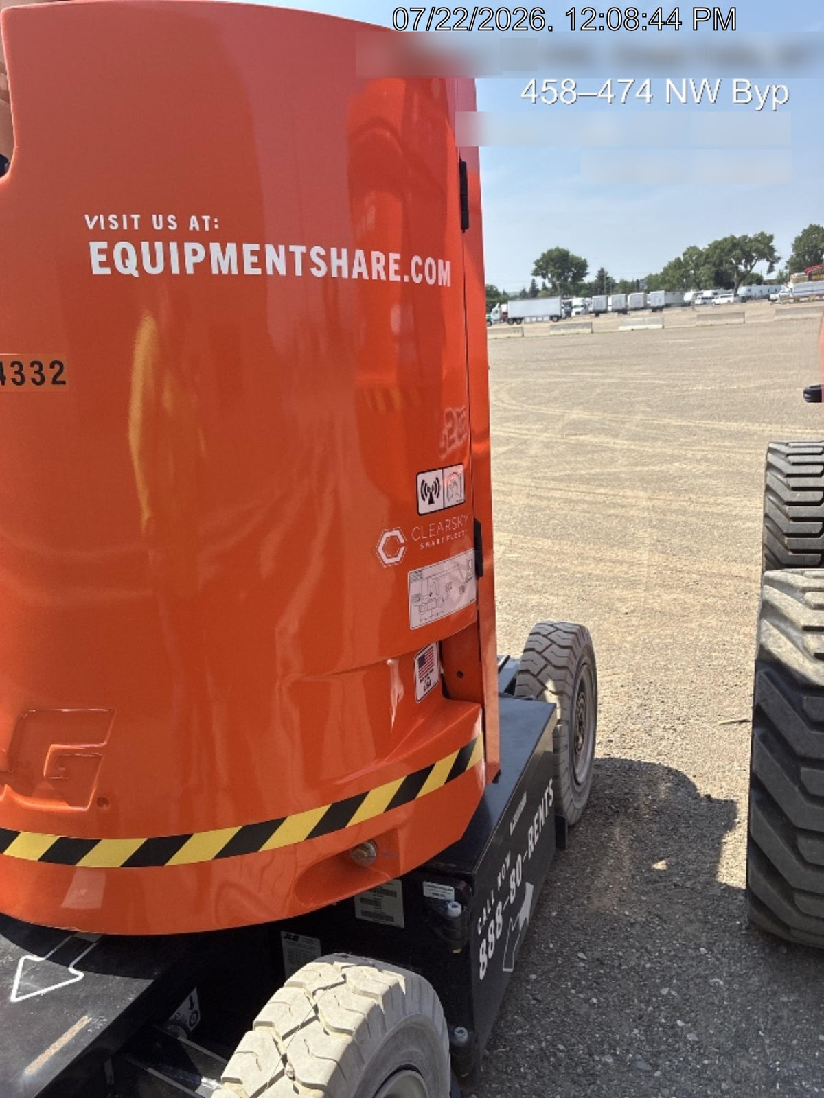 2025 JLG E300AJP