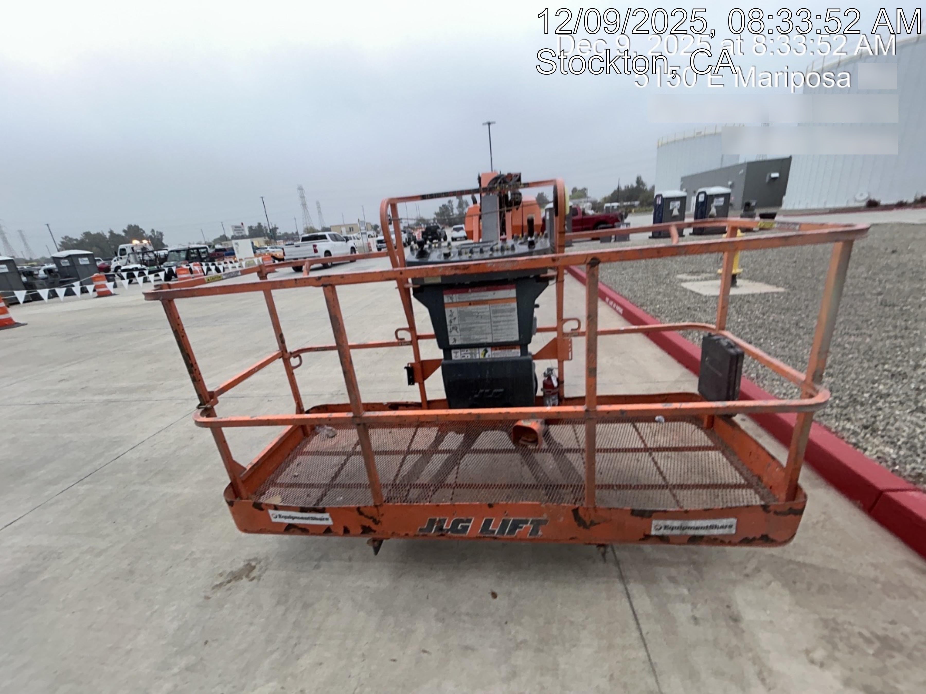 2019 JLG 860SJ