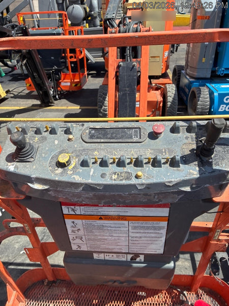 2019 JLG E300AJP