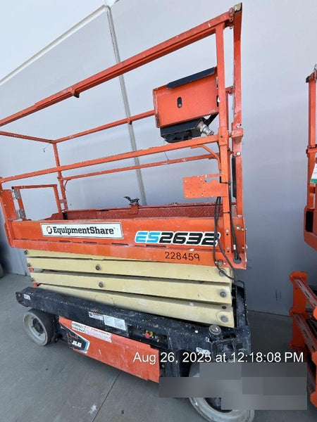 2022 JLG ES2632