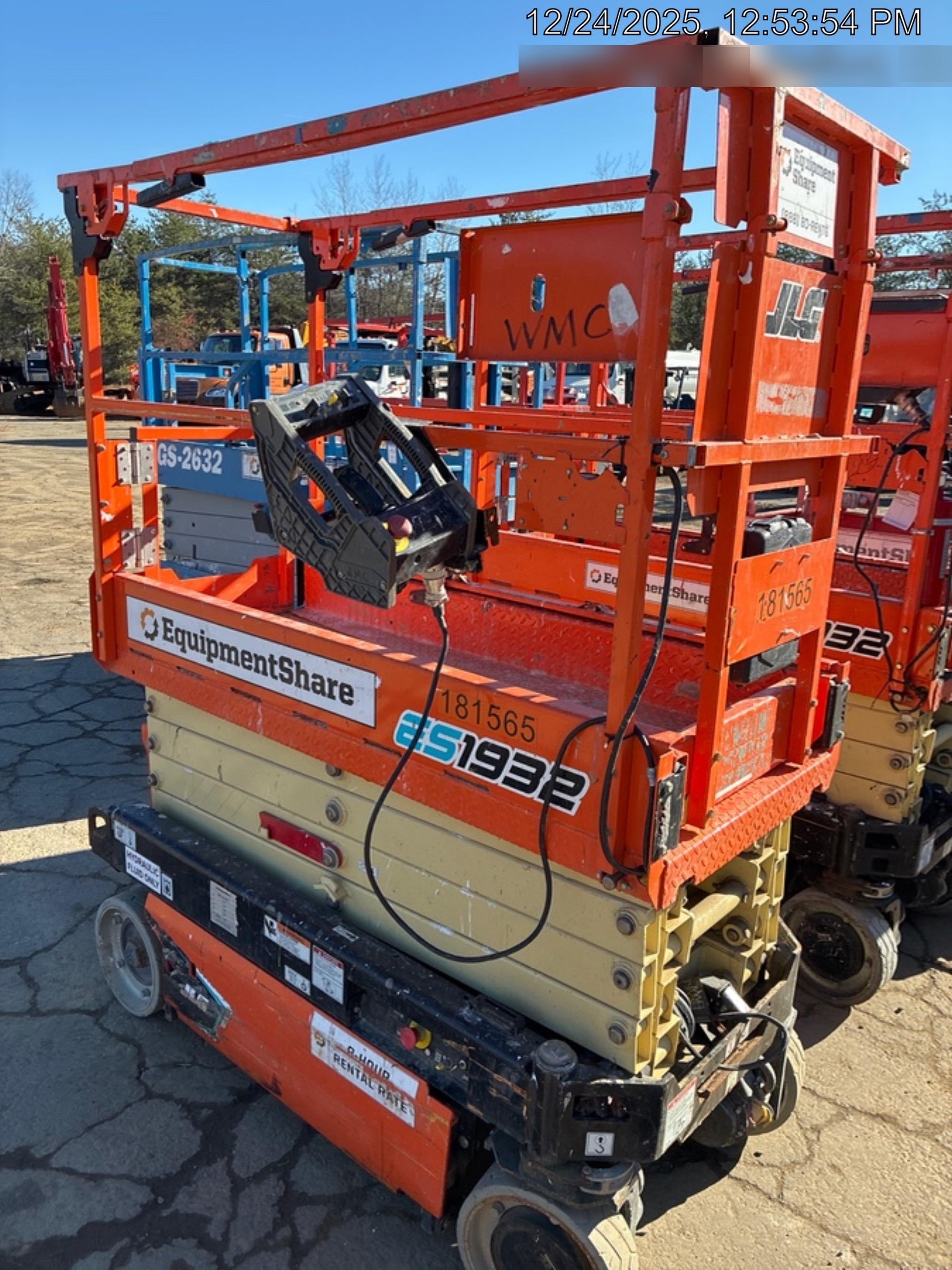 2021 JLG ES1932