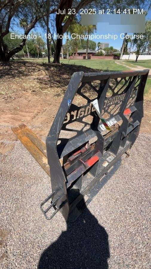 2021 PALADIN 48" Pallet Forks - Paladin