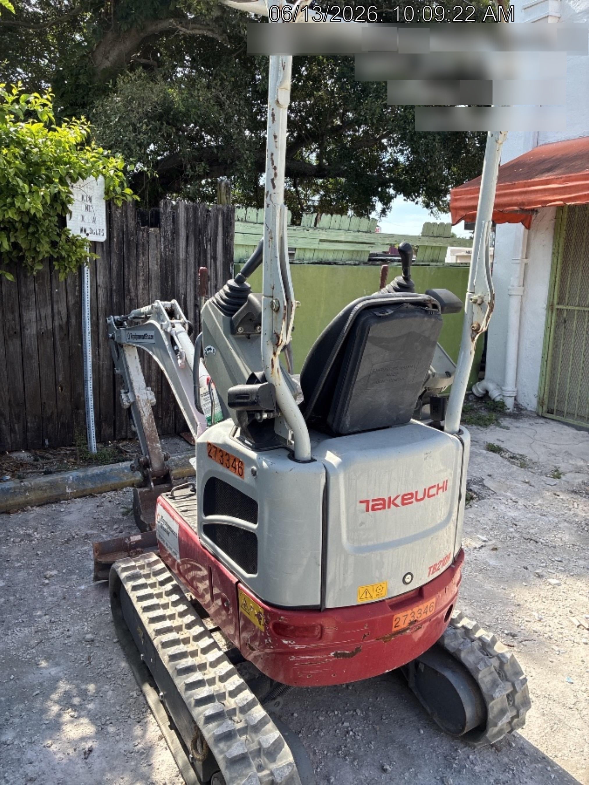 2022 TAKEUCHI TB210R