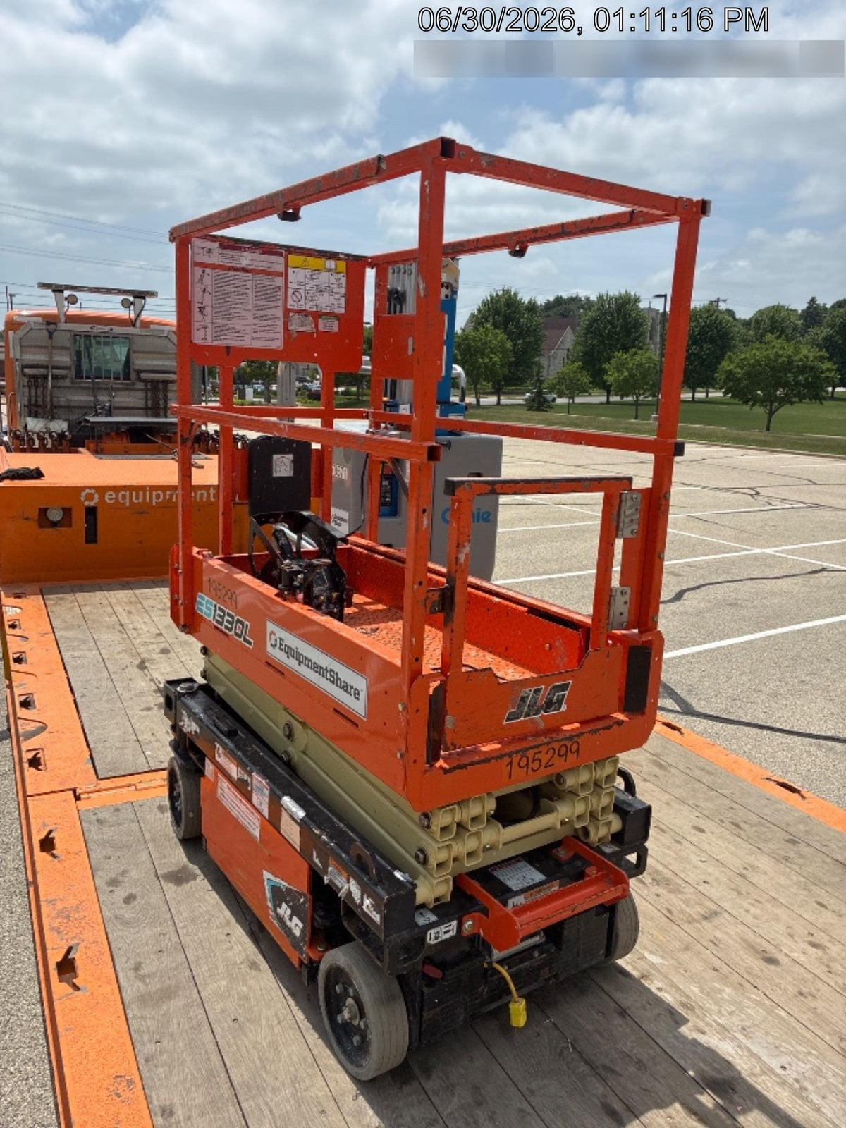 2022 JLG ES1932