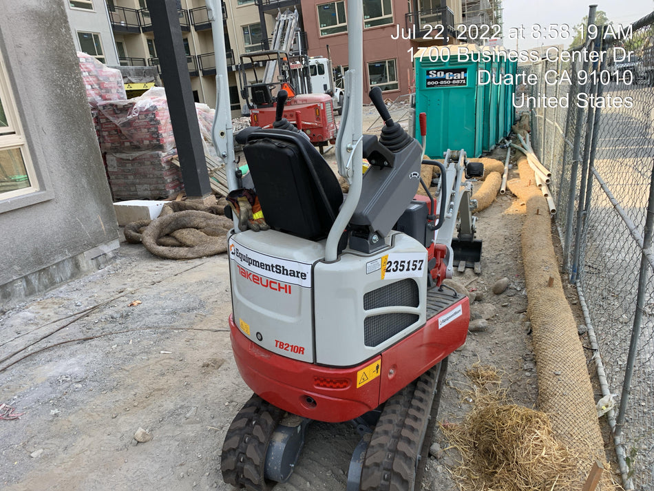 2022 TAKEUCHI TB210R