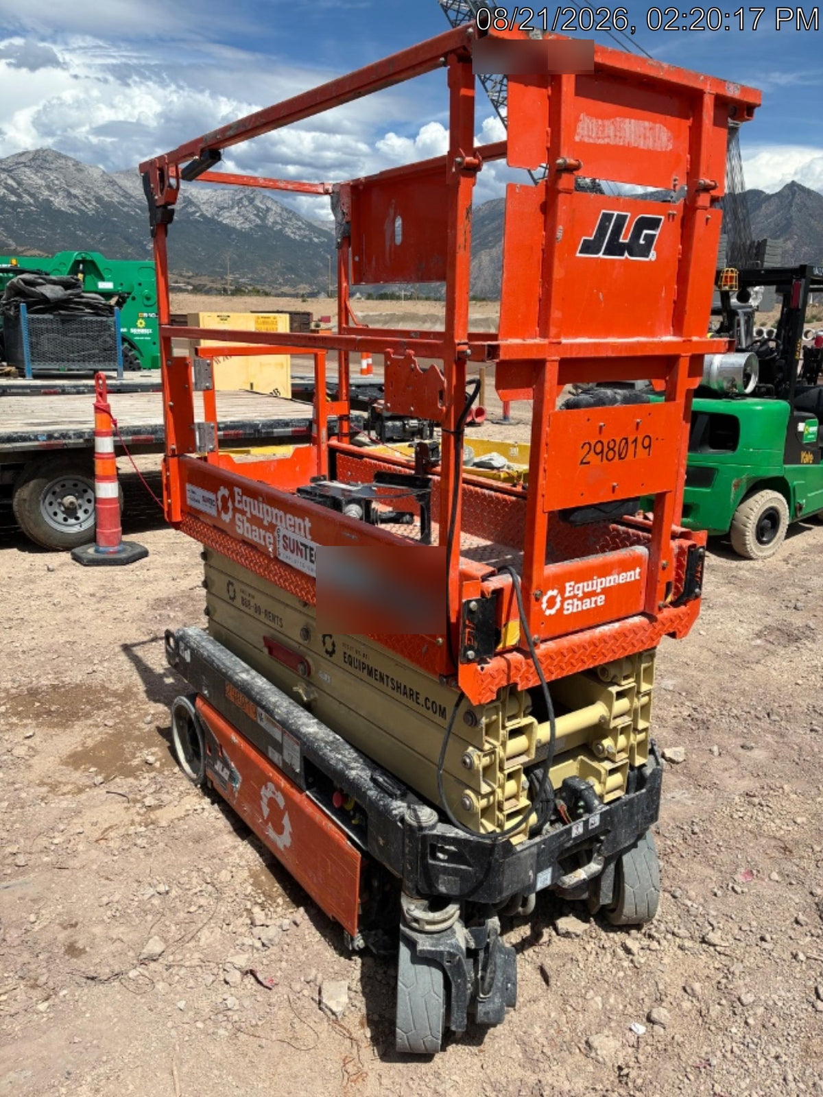 2023 JLG ES1932