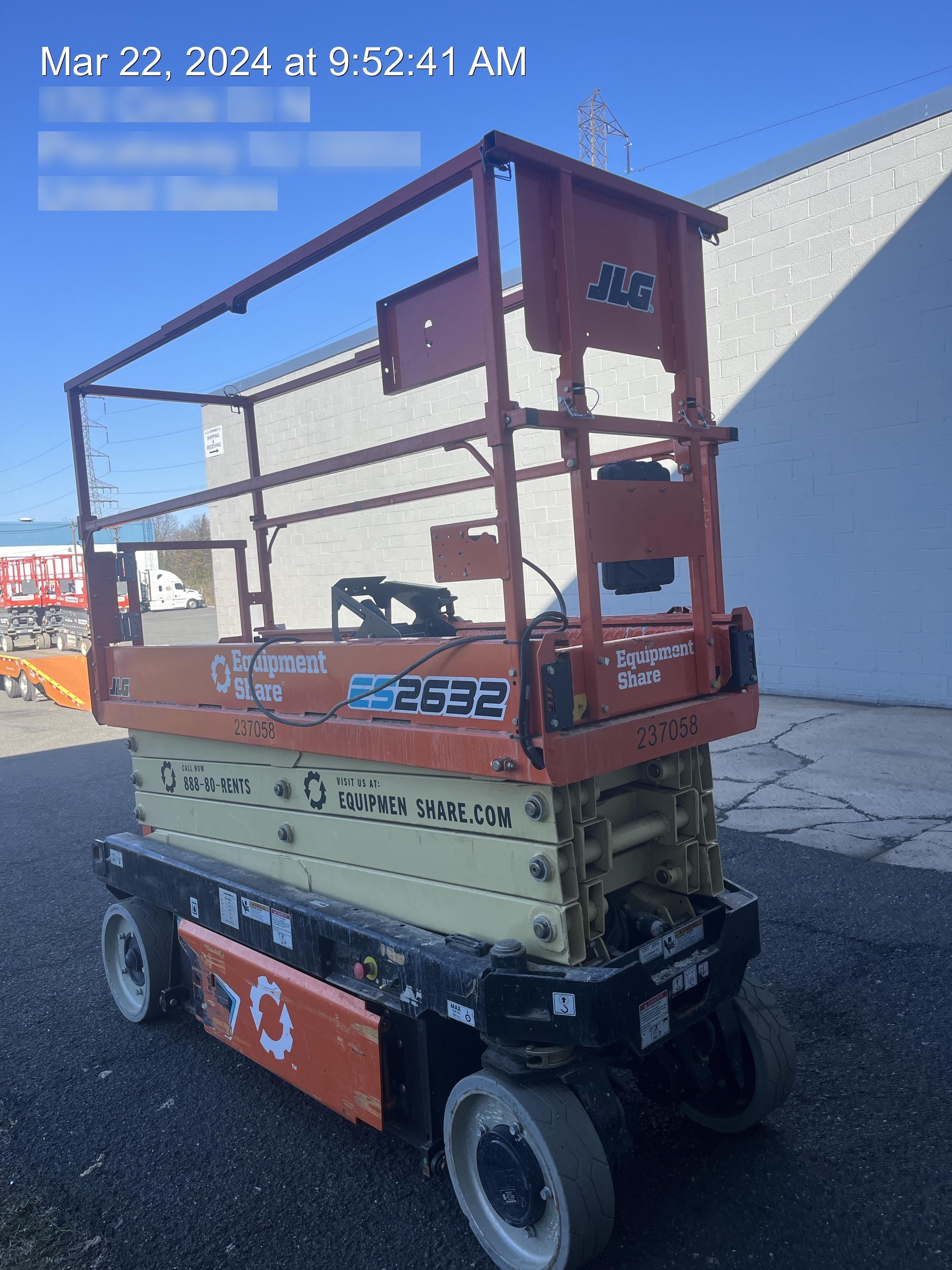 2022 JLG ES2632