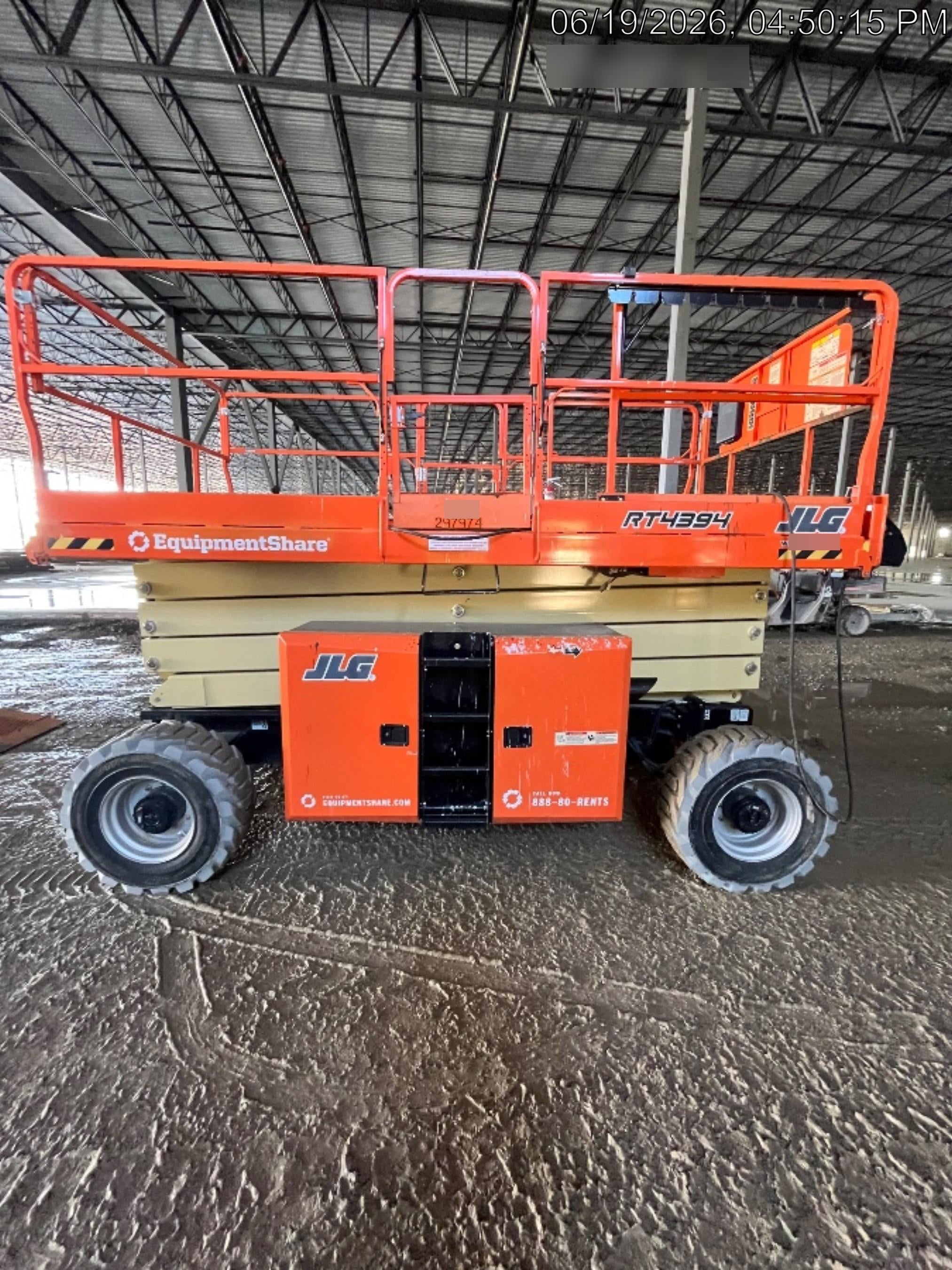 2023 JLG RT4394