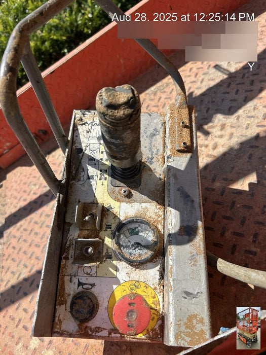 2018 Skyjack SJIII-3226 Skyjack SJIII3226 Scissor Lift w/Trojan Batteries