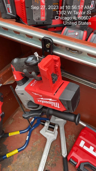 2021 MILWAUKEE 2806-22