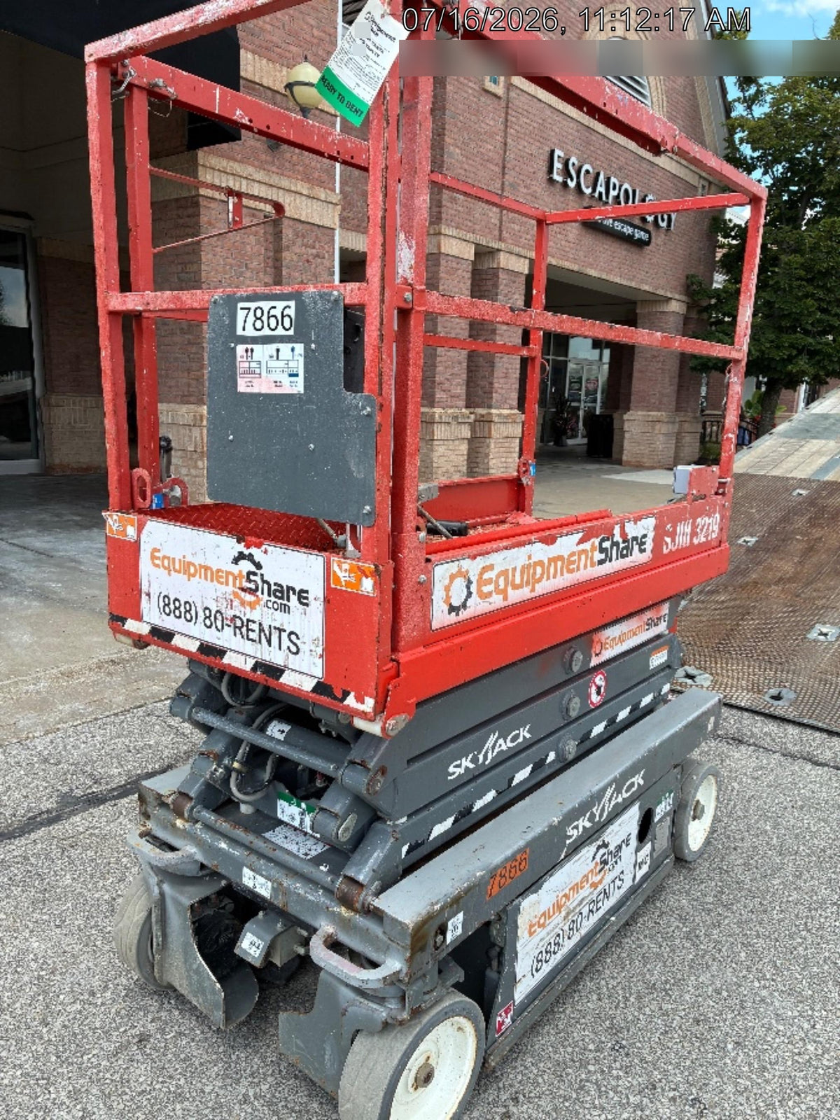 2018 Skyjack SJIII-3219 Skyjack SJIII3219 Scissor Lift w/Trojan Batteries