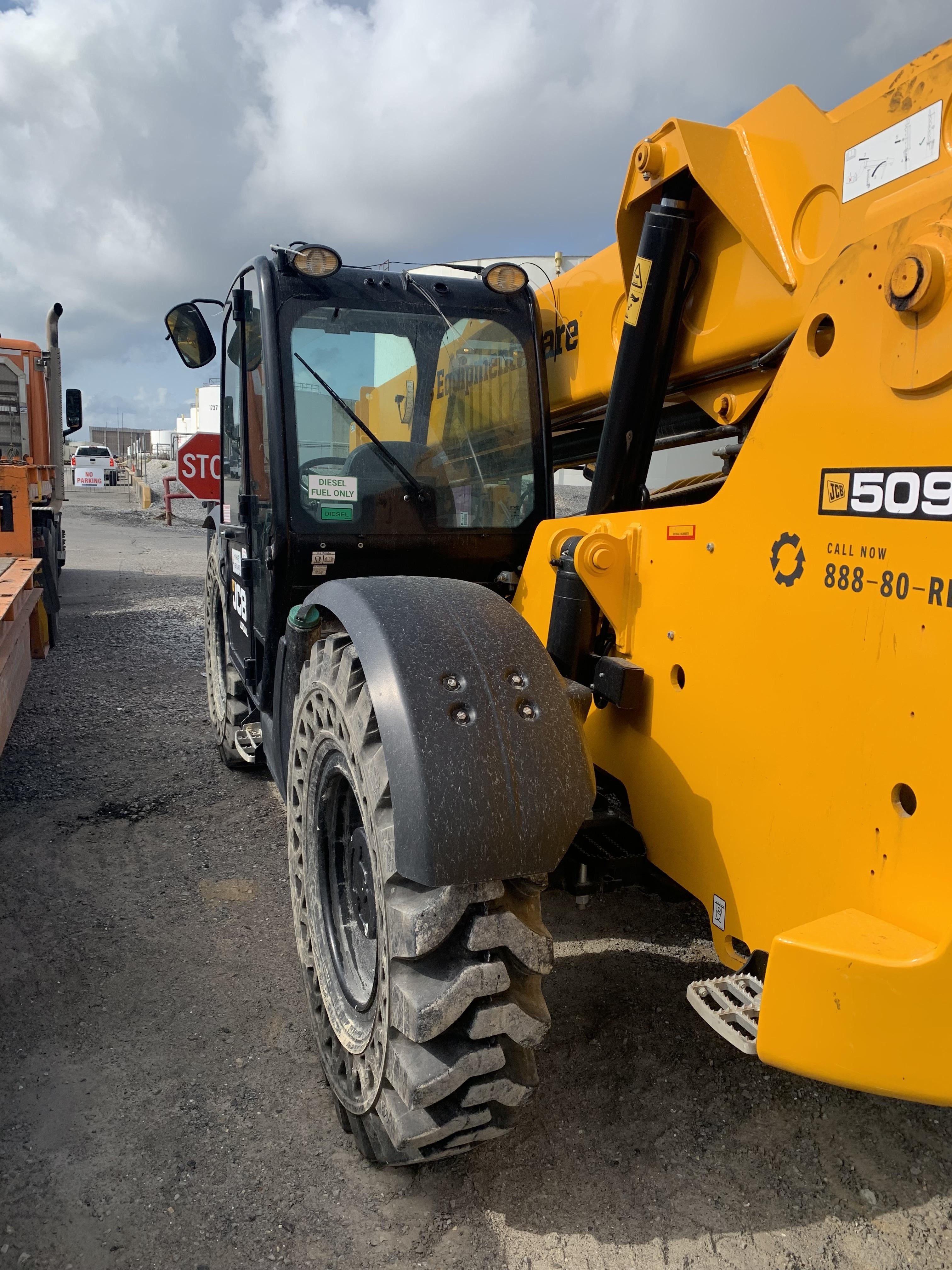 2023 JCB 509-42