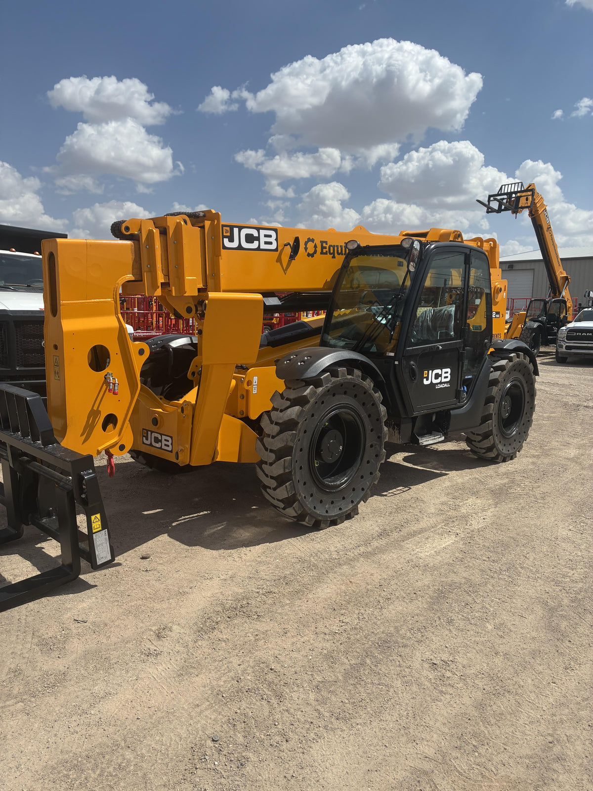 2026 JCB 512-56