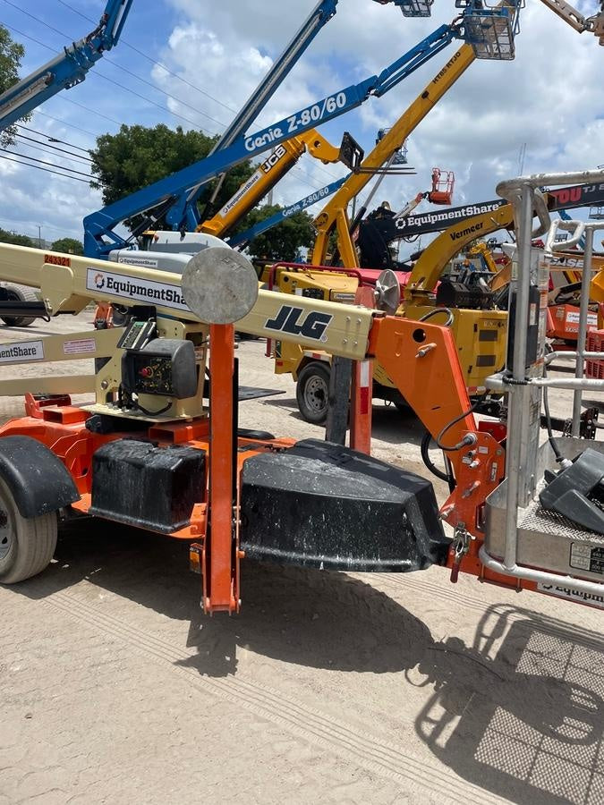 2022 JLG T350
