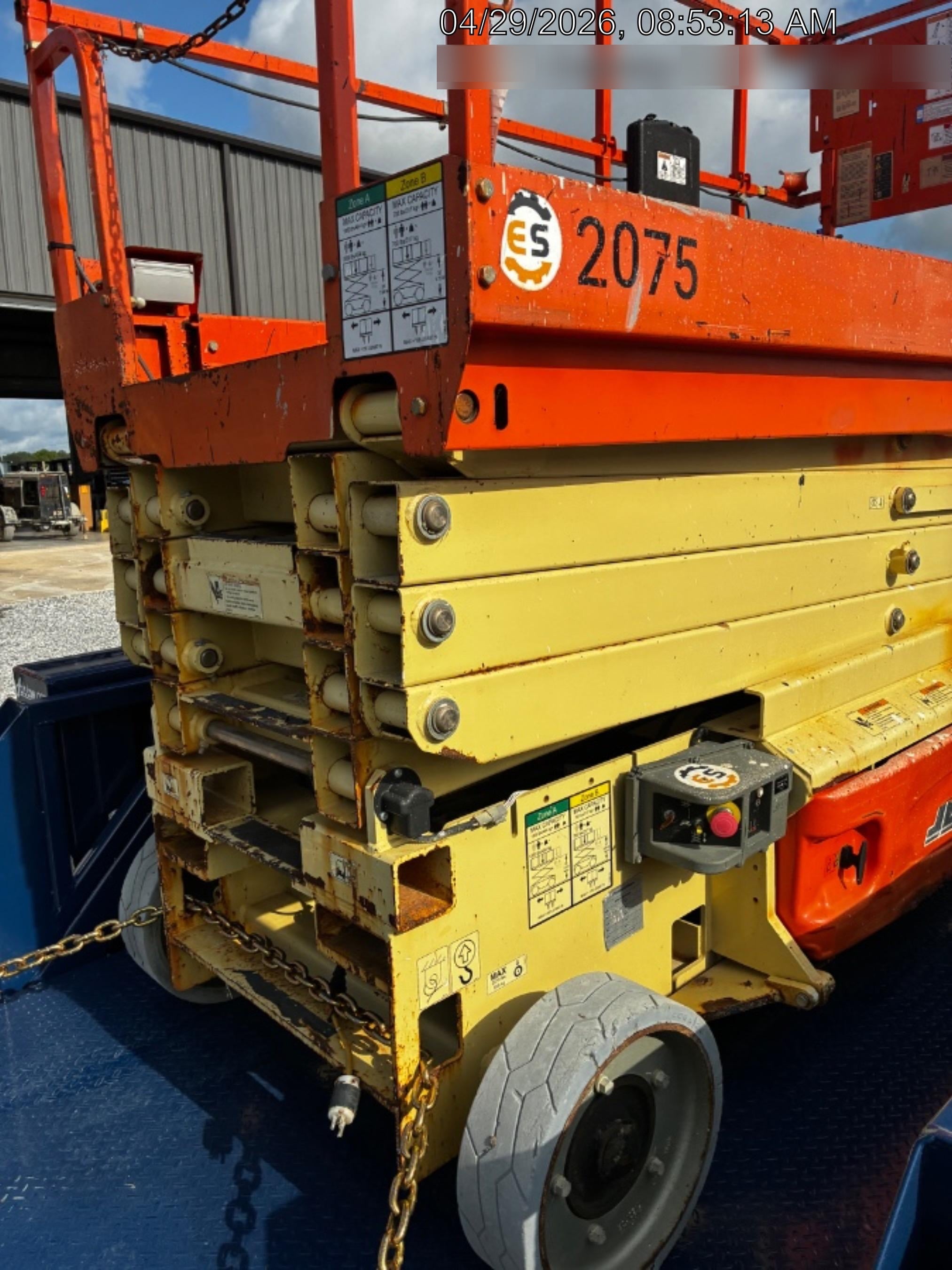2016 JLG 3246ES
