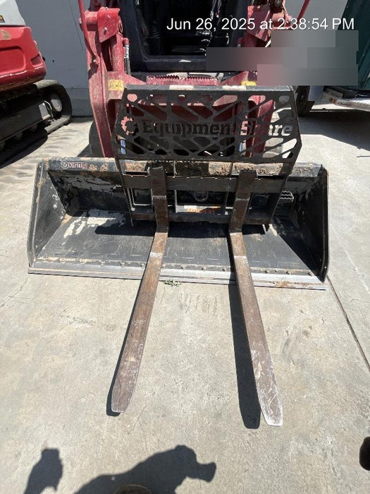 2021 PALADIN 48" Pallet Forks - Paladin