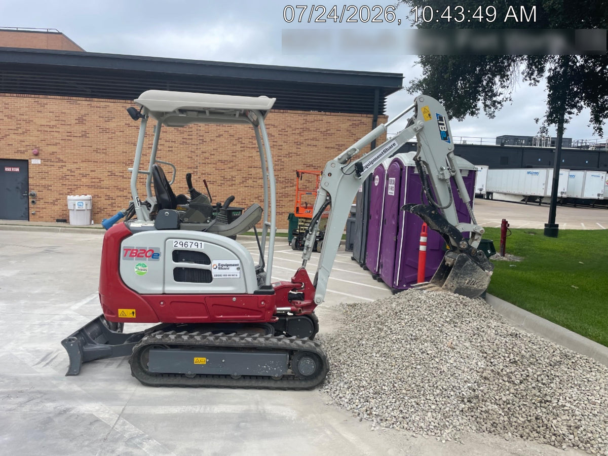 2023 TAKEUCHI TB20e