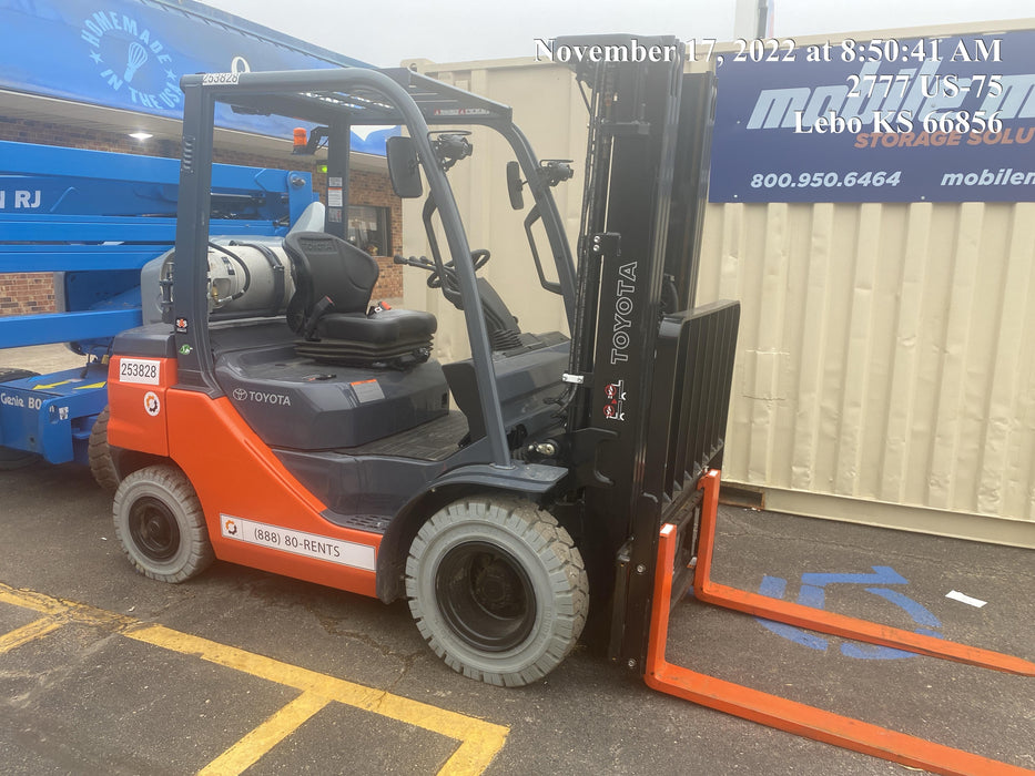 2022 TOYOTA 50-8FGU25