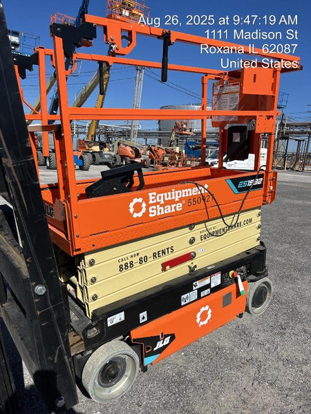 2025 JLG ES1932