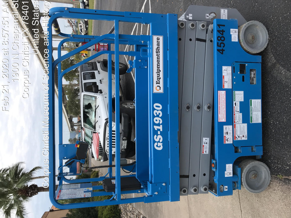 2019 Genie GS-1930 Fixed rails with chain Entry