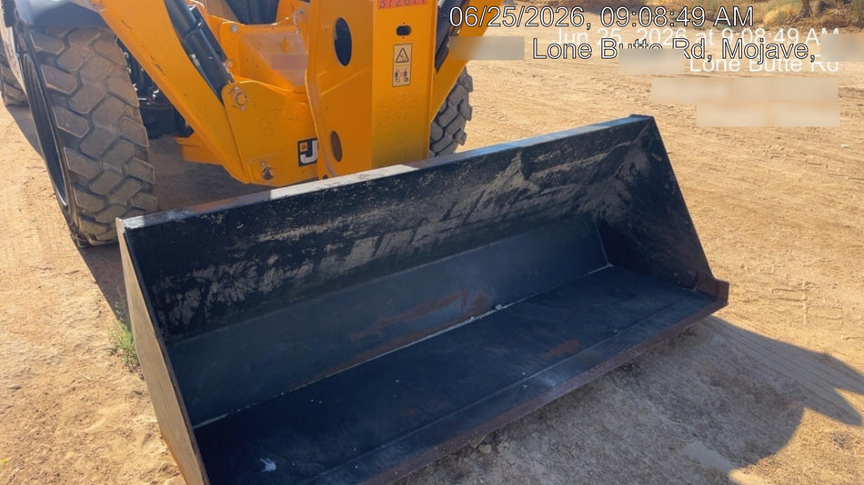 2025 JLG 1001100823