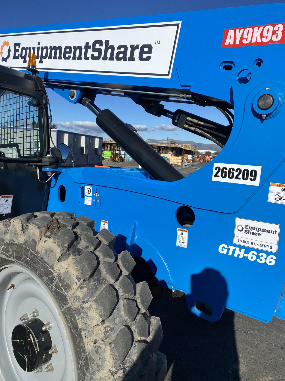 2022 GENIE GTH-636