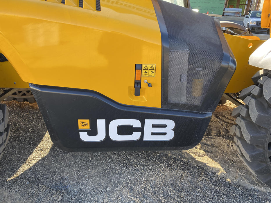 2023 JCB 510-56