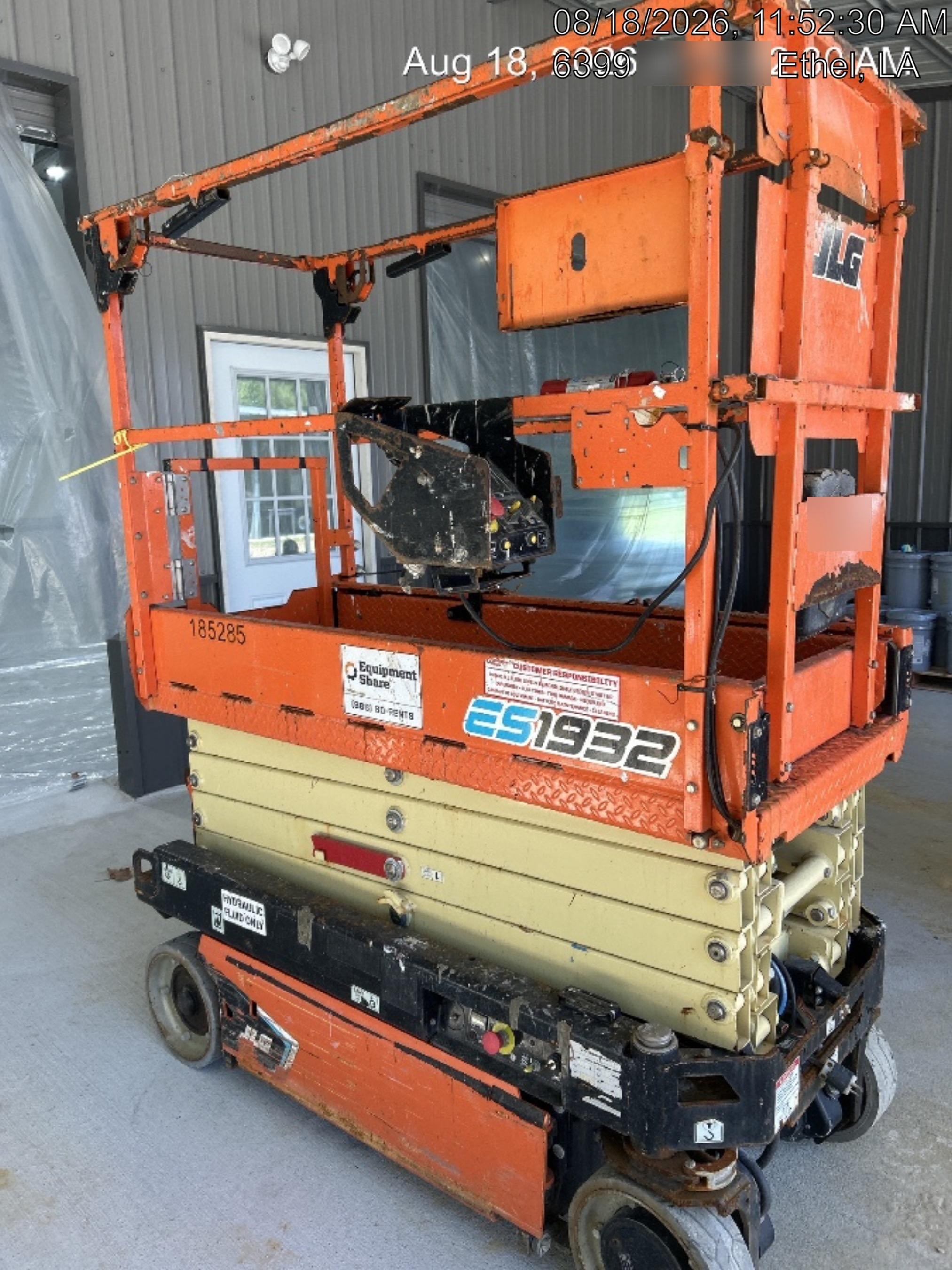 2021 JLG ES1932
