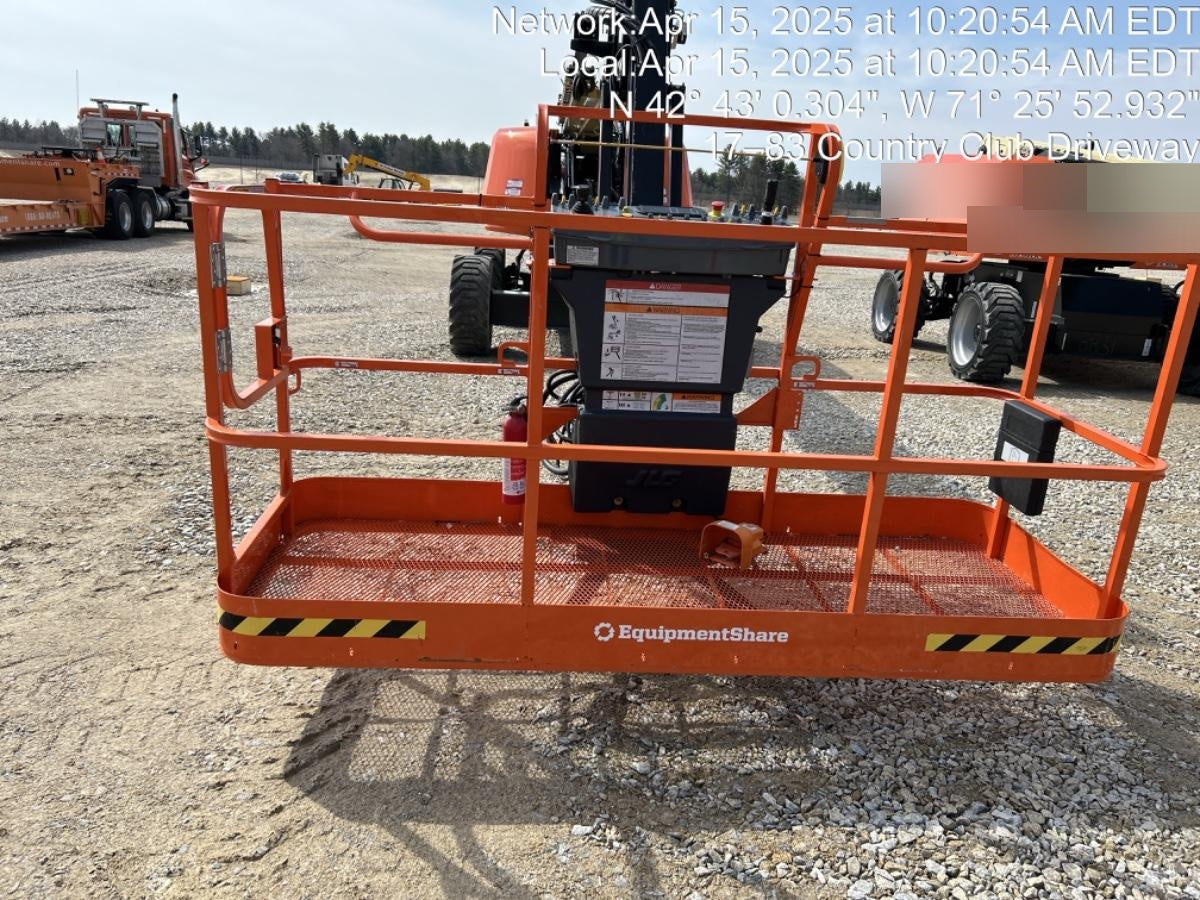 2024 JLG 660SJ