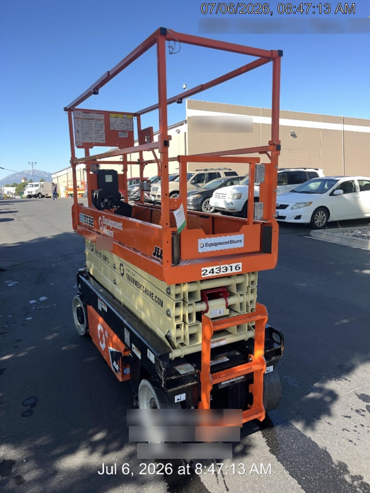 2022 JLG ES2632