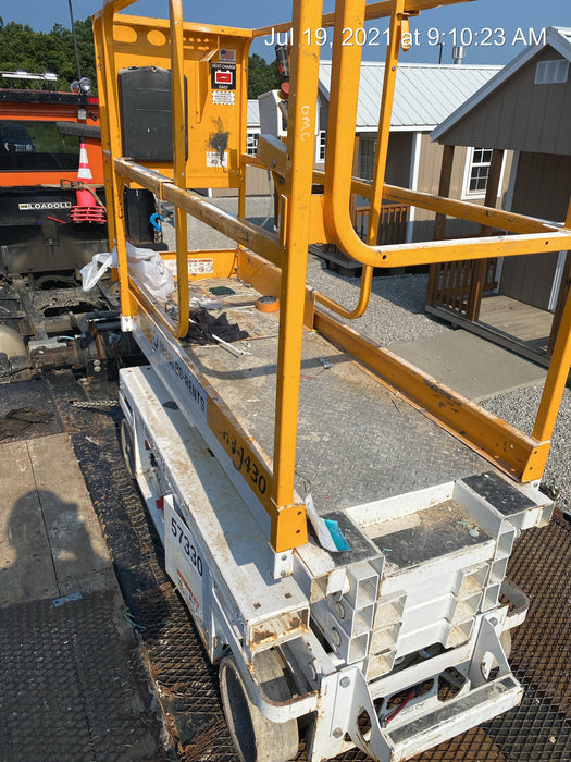 Custom Equipment HB-1430 <ul>
 <li>Hy-Brid Scissor Lift</li>
  <li>Platform capacity up to 670 lbs.</li>
  <li>Working height up to 20 ft</li>
  <li>Weighs under 1,700 lbs.</li>
  <li>Non-marking wheels </li>
</ul>