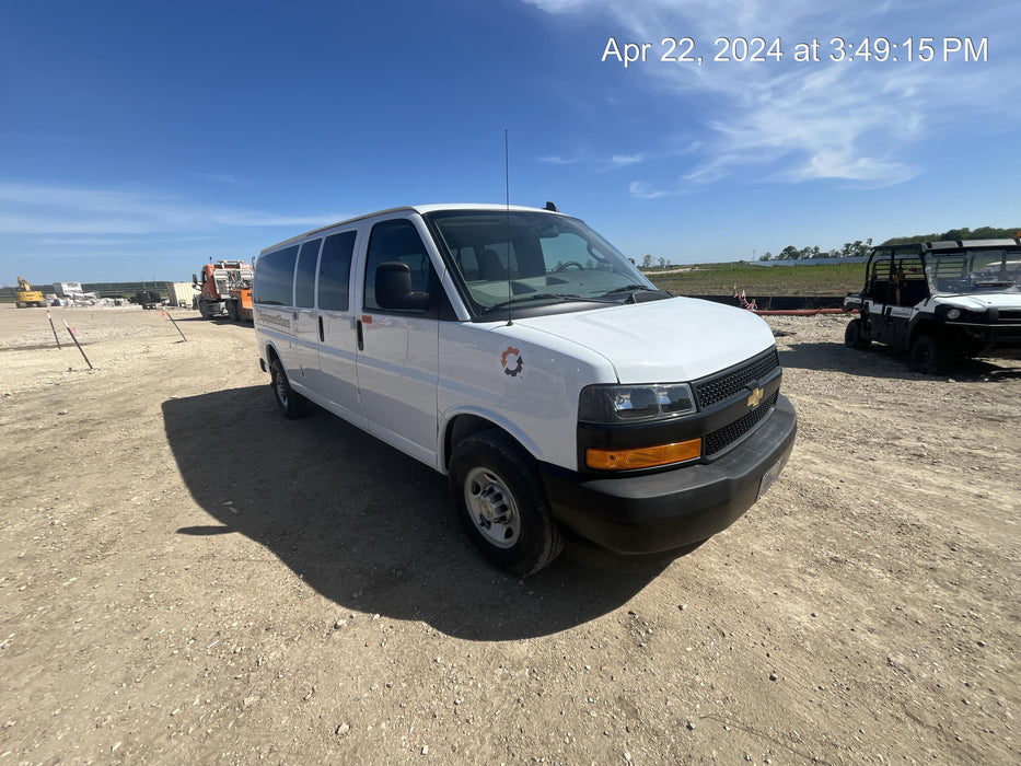 2023 CHEVROLET Express Van - Rental