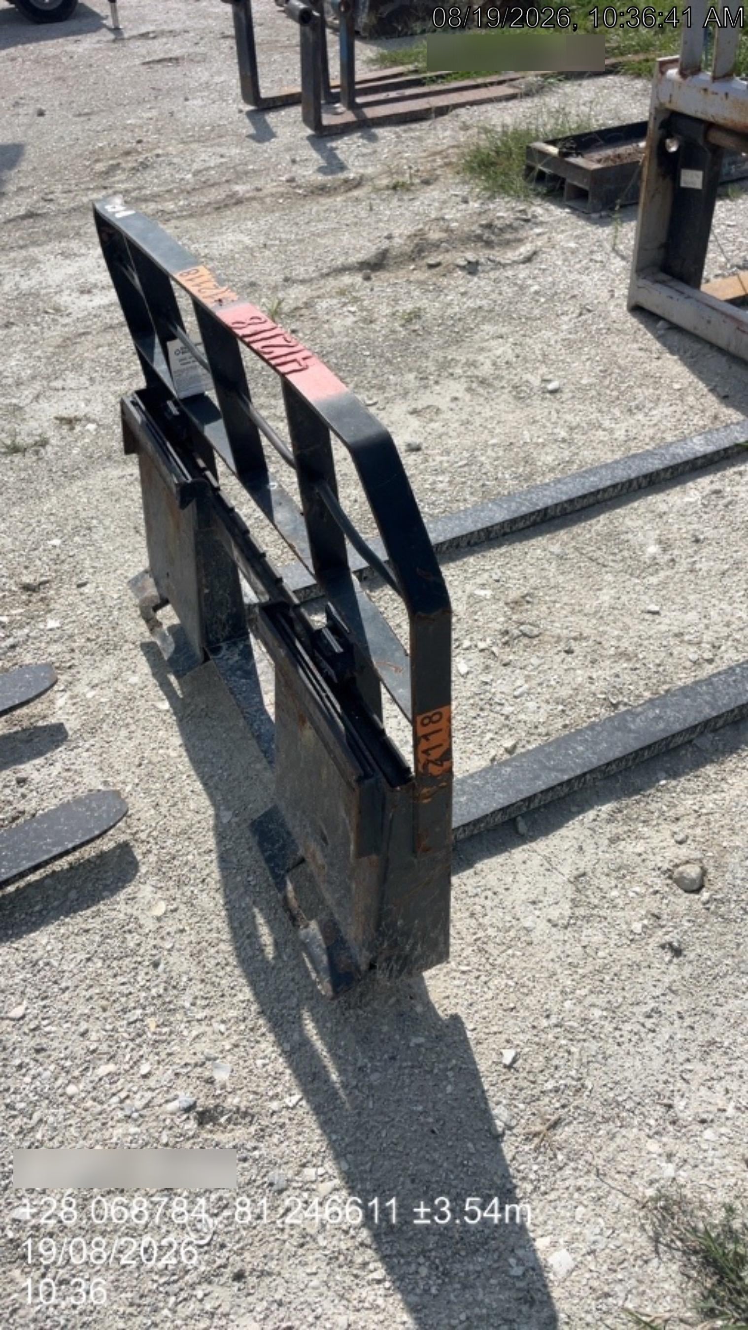 2024 ARROW MATERIAL HANDLING 24" Pallet Fork Frame