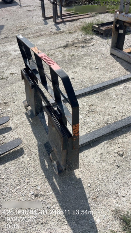 2024 ARROW MATERIAL HANDLING 24" Pallet Fork Frame