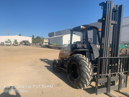 2023 CASE 588H