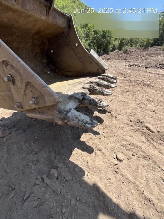 2022 GEITH 48" Bucket 25k - 35k - Geith