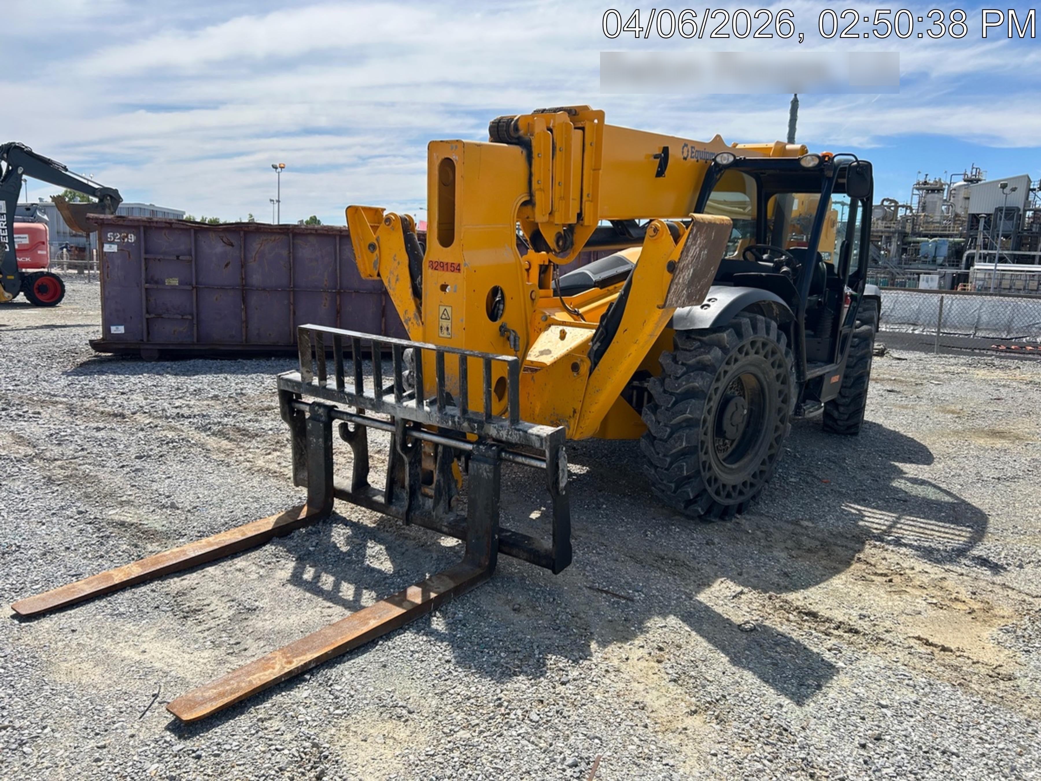 2023 JCB 510-56