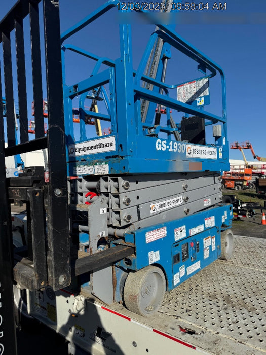 2019 Genie GS-1930 Half Height Swing Gate, 800W Inverter