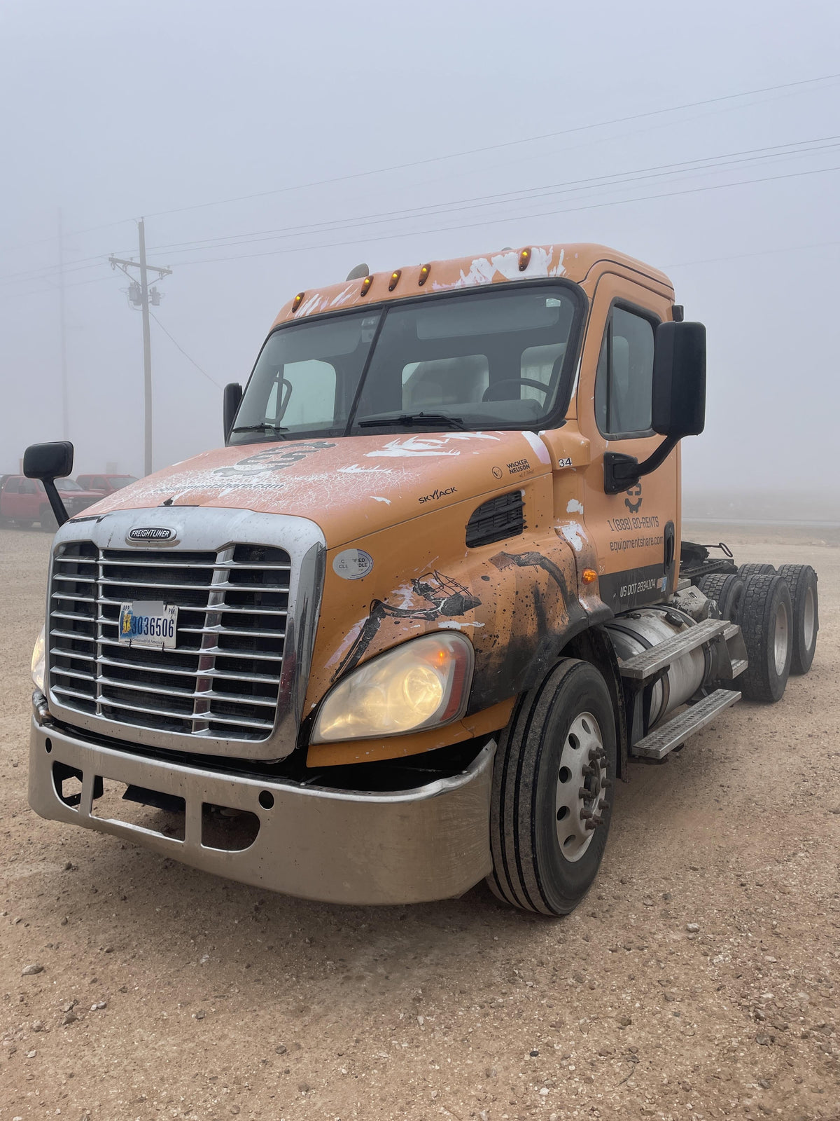 2017 FREIGHTLINER Cascadia CA113