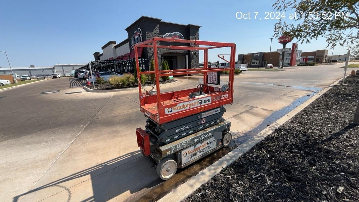 2018 SKYJACK SJIII-3219