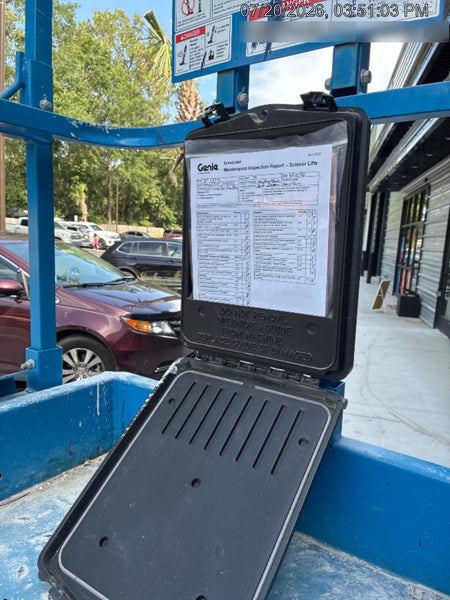 2023 GENIE GS-2632
