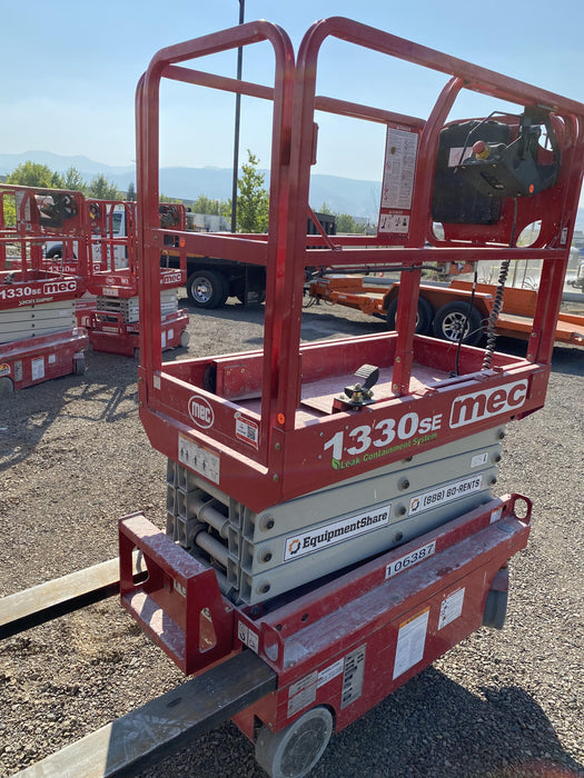 2020 MEC 1330SE Solid NM Tires, Steel Swing out Doors, LCS, Beacon, 900W Inverter